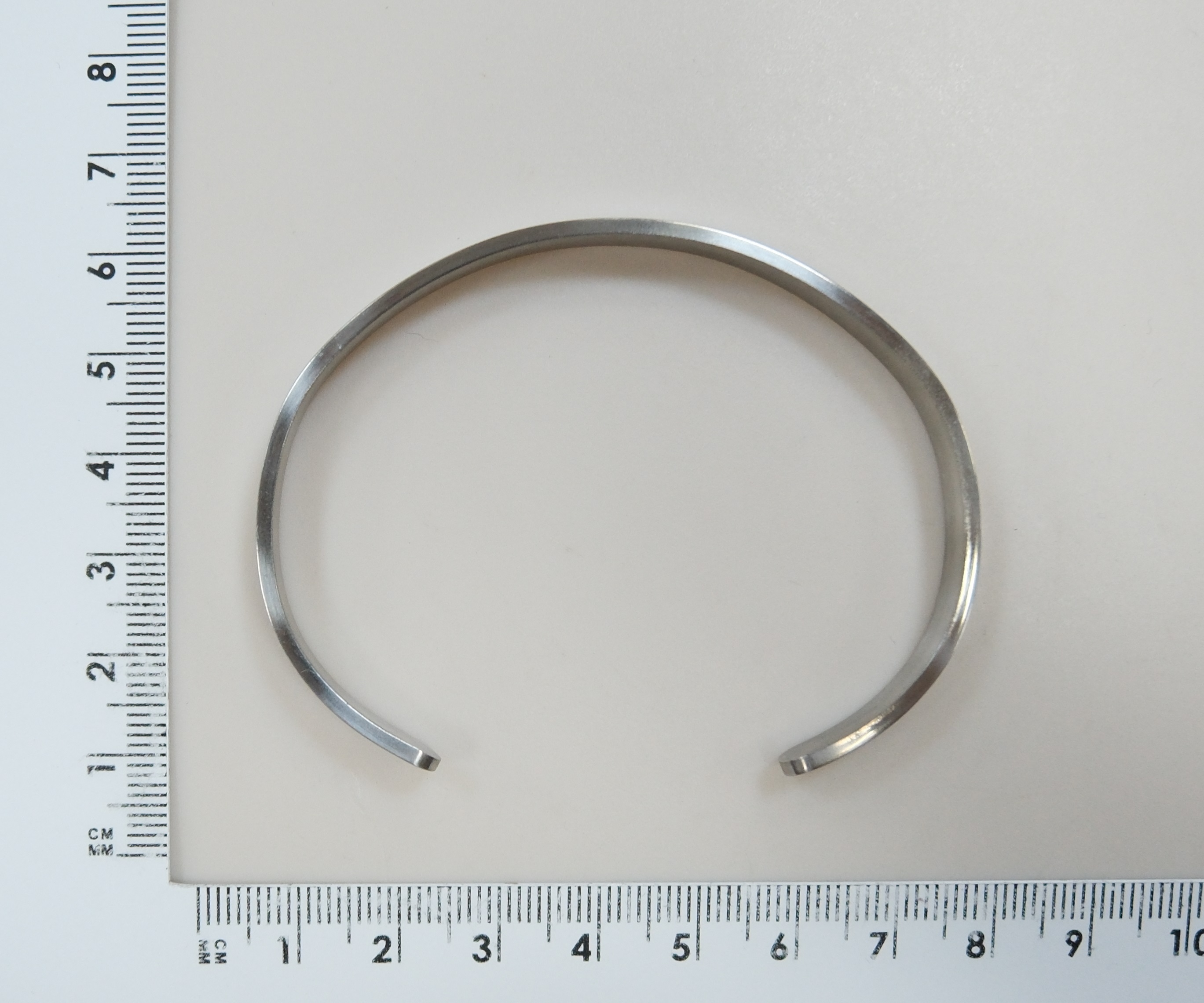 10193-000003 Браслет жесткий из нержавеющей стали, безразмерный